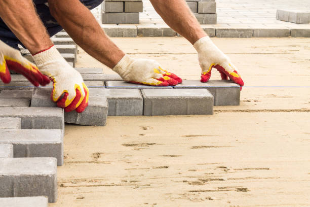 Best Professional Driveway Pavers  in Bristol, CT